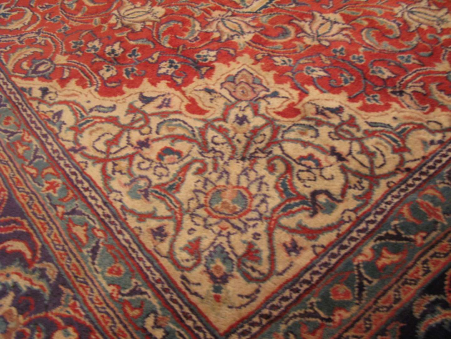 9' 8" x 13' 1" Persian Sarouk Rug - Image 11