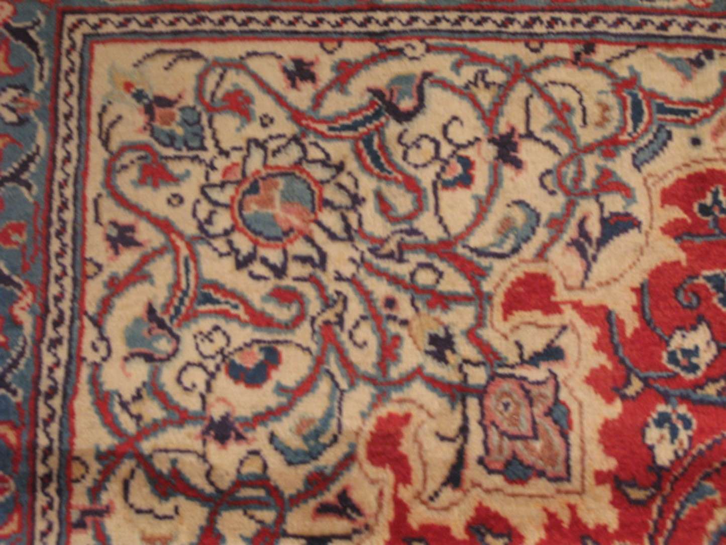9' 8" x 13' 1" Persian Sarouk Rug - Image 3