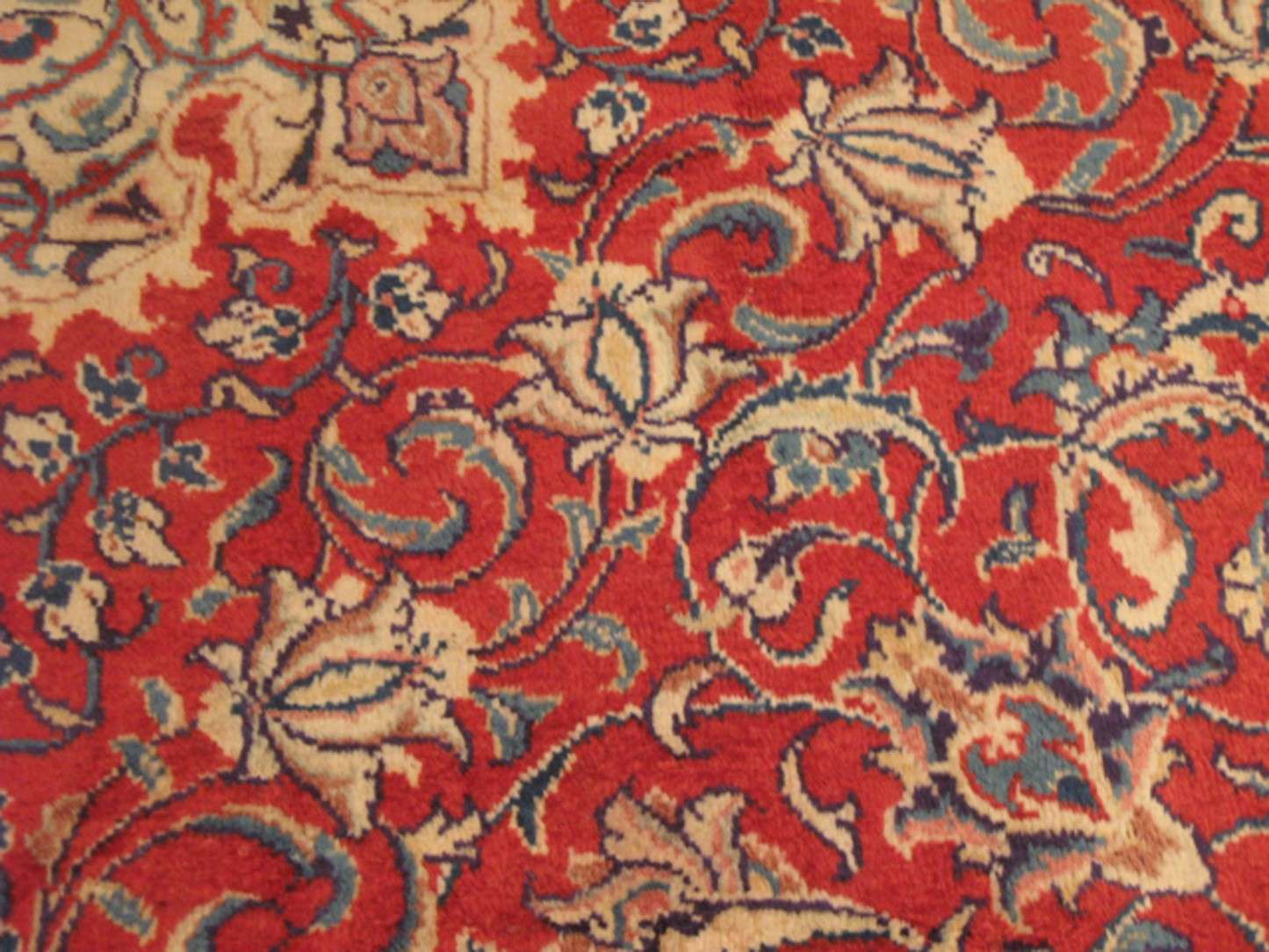 9' 8" x 13' 1" Persian Sarouk Rug - Image 5