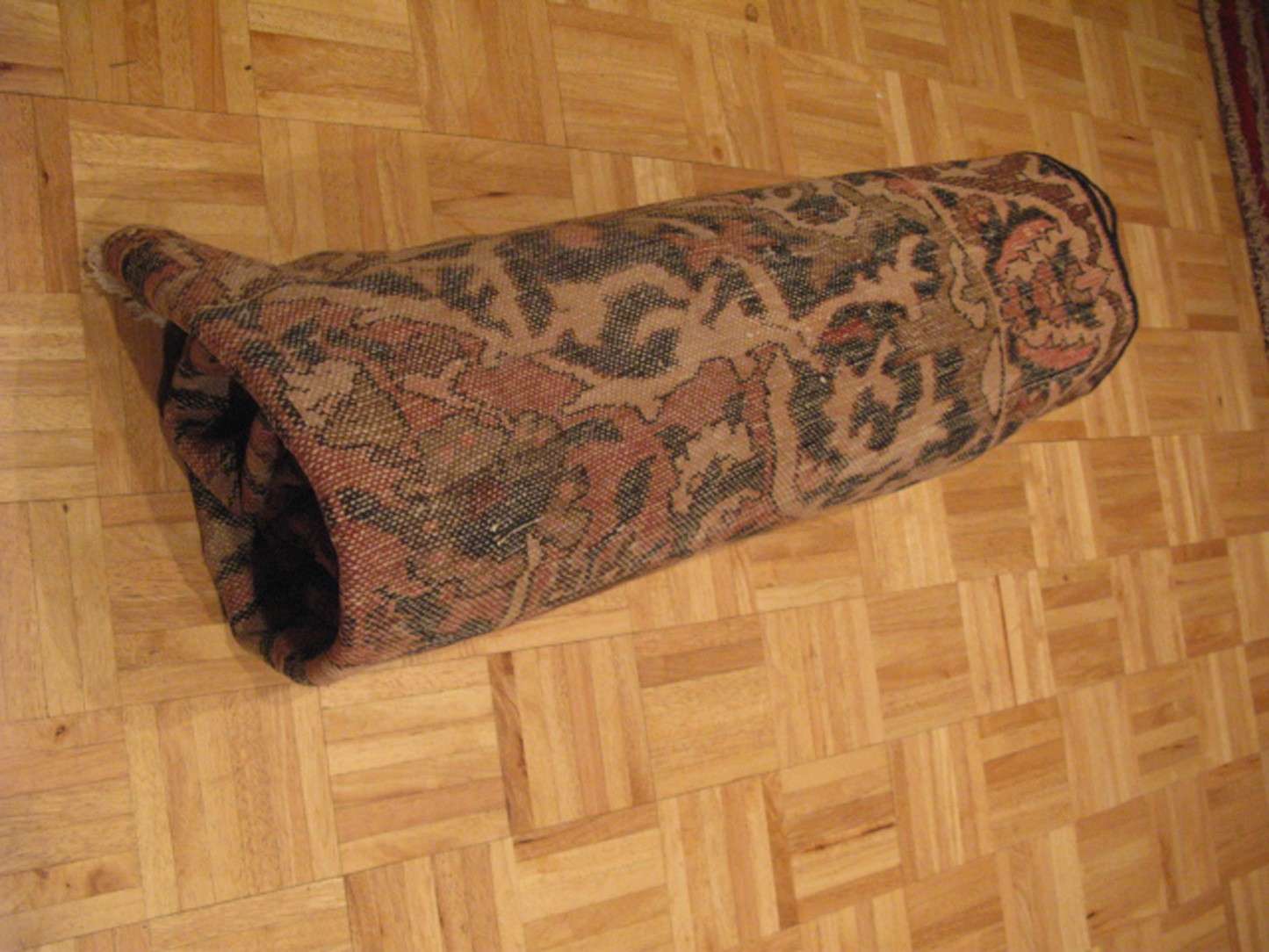 6' 3" x 10' 0" Persian Bakhtiari Rug - Image 12