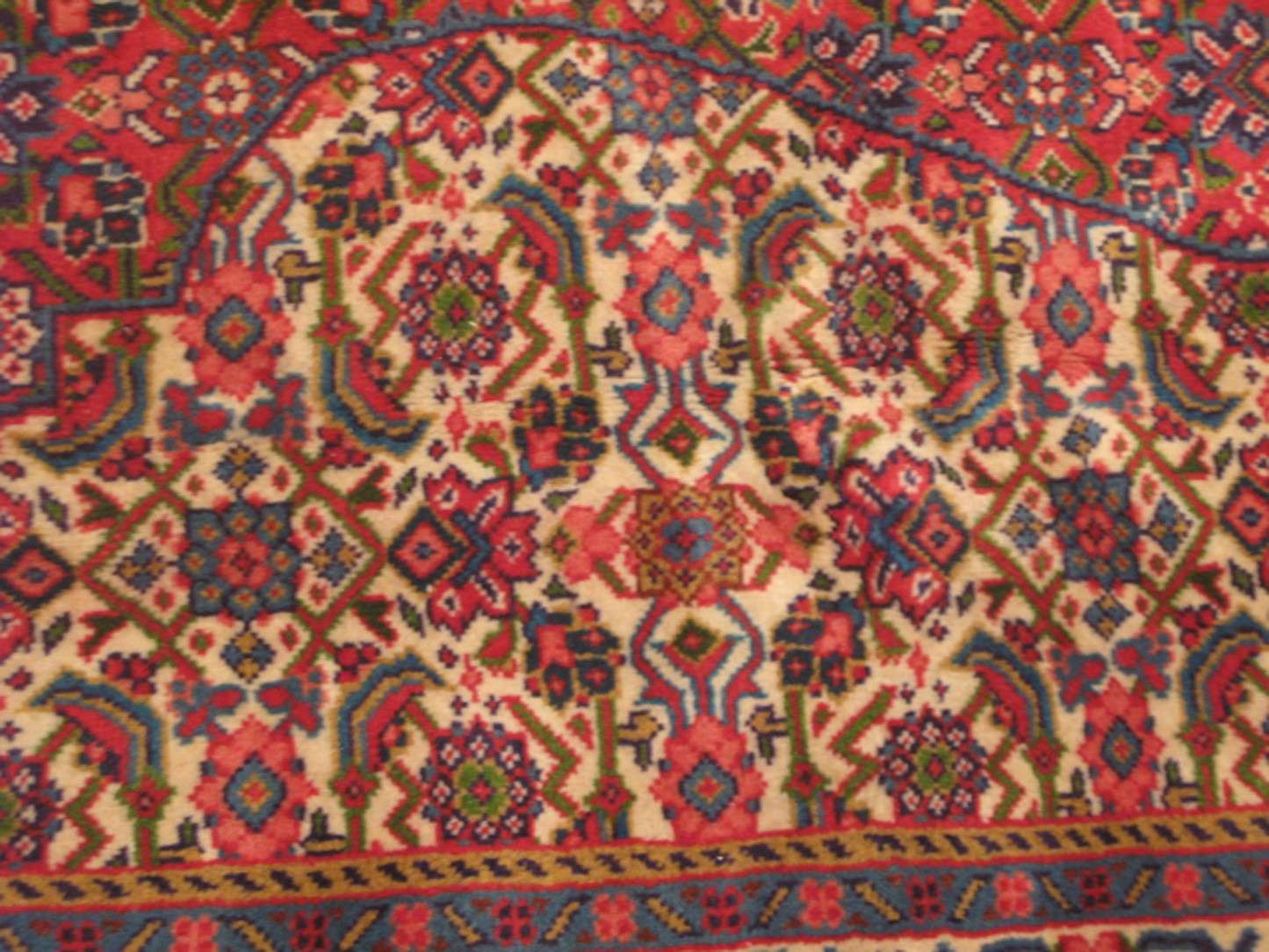 8' 4" x 11' 7" Persian Sarouk Rug - Image 4