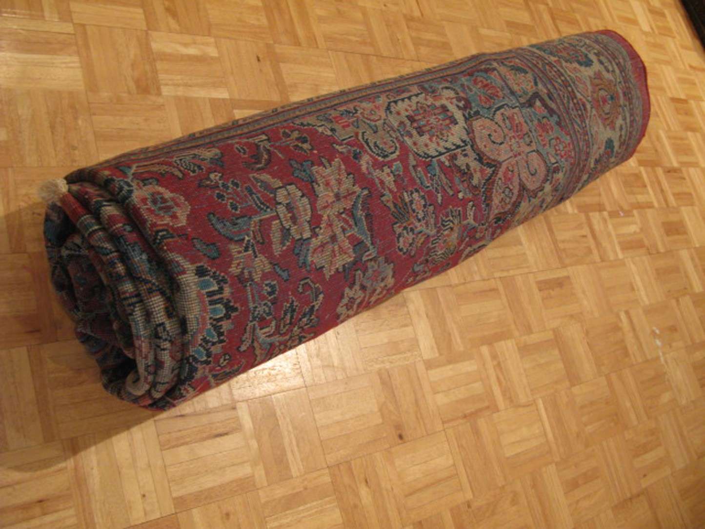 10' 6" x 14' 4" Persian Sarouk Rug - Image 12