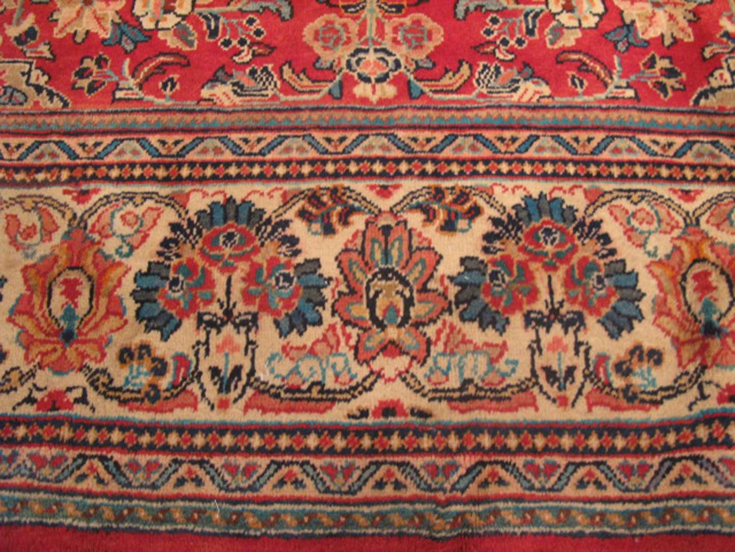 10' 6" x 14' 4" Persian Sarouk Rug - Image 3