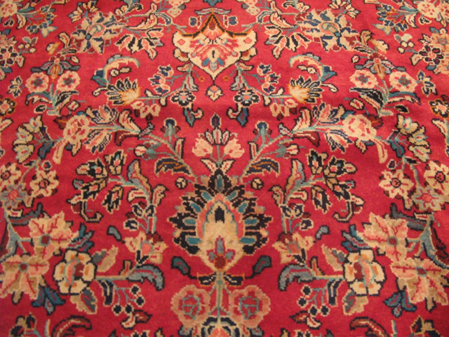 10' 6" x 14' 4" Persian Sarouk Rug - Image 5