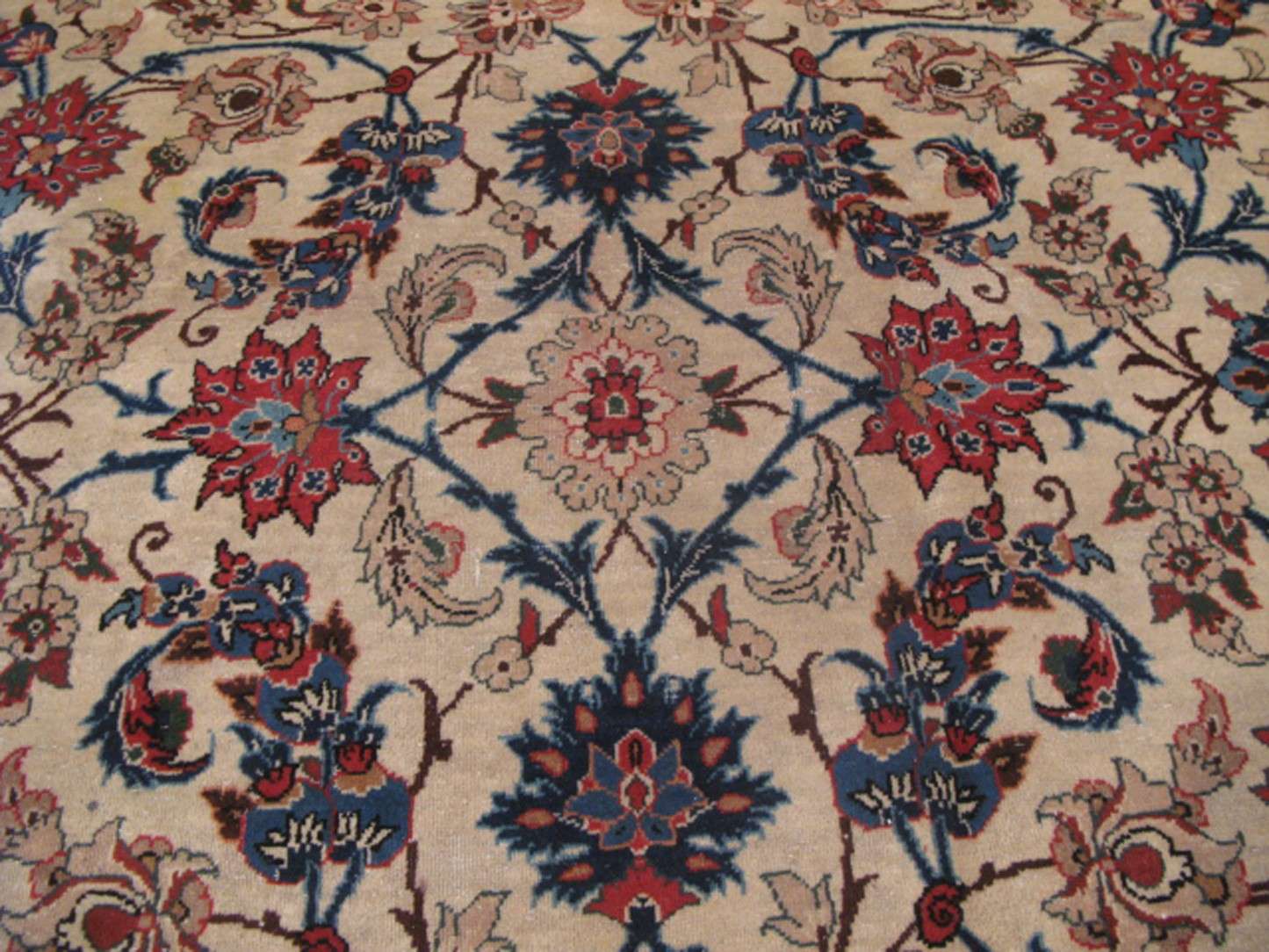 8' 2" x 11' 5" Persian Tebriz Rug - Image 4