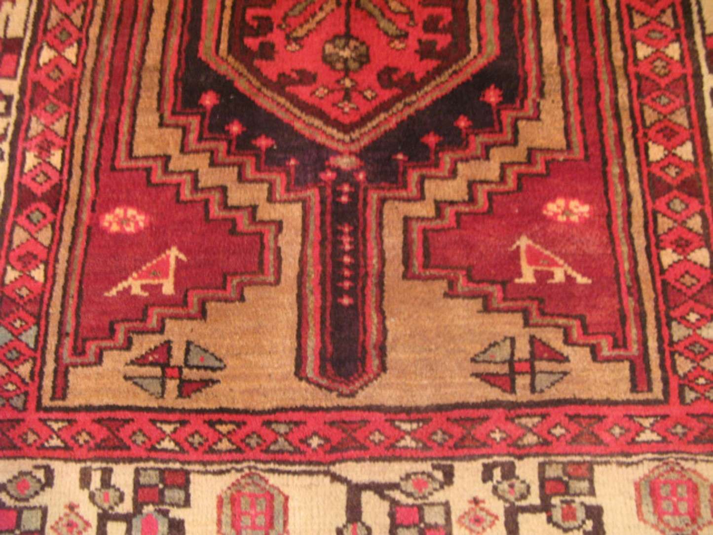 3' 7" x 6' 2" Persian Sarab Rug - Image 5