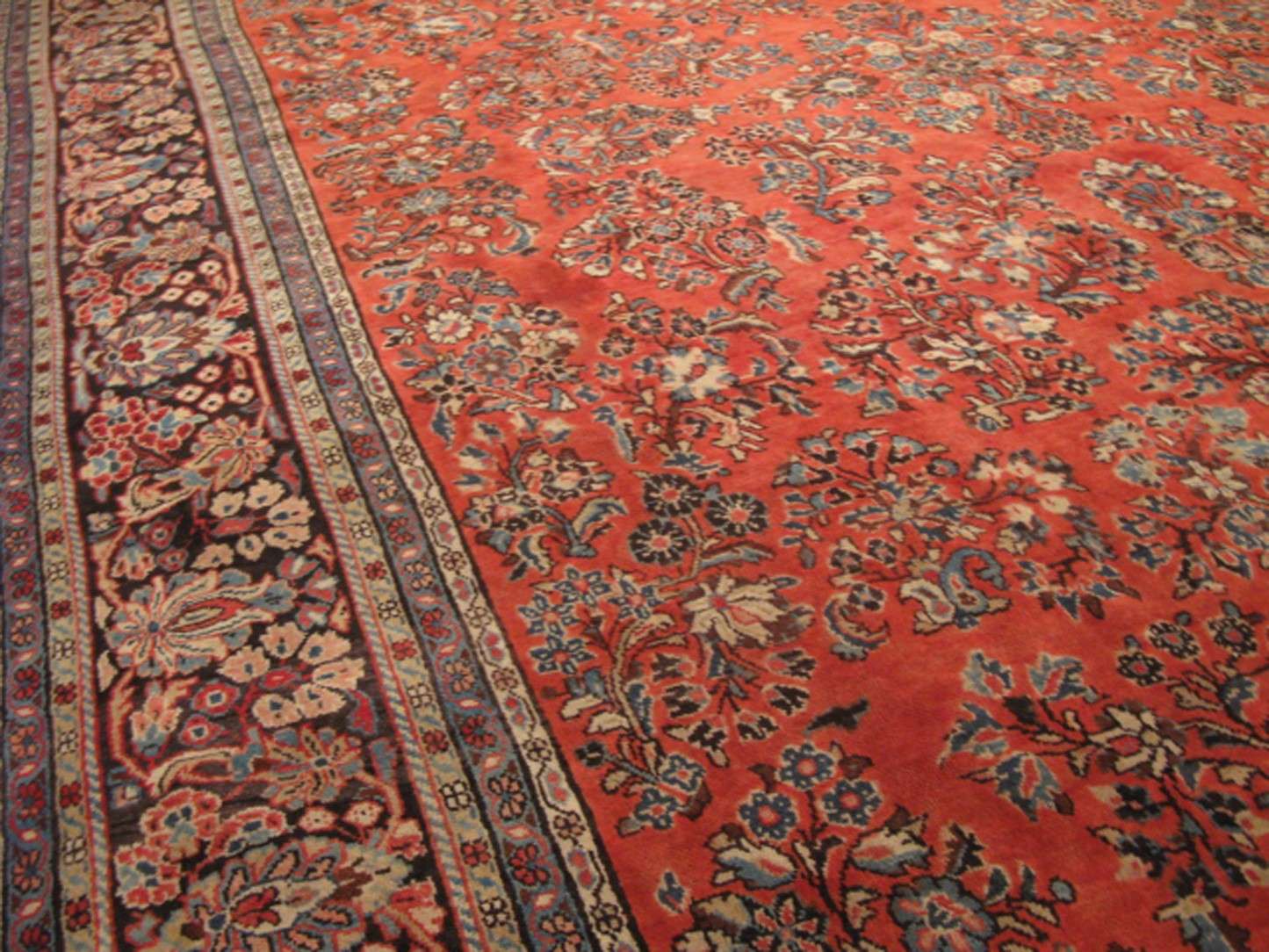 8' 9" x 12' 7" Persian Sarouk Rug - Image 4