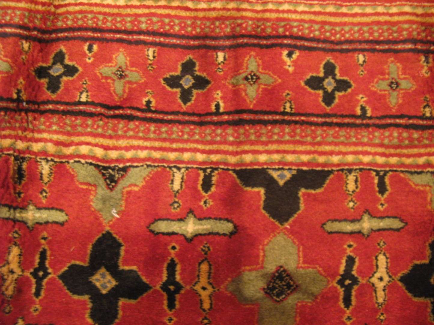4' 4" x 8' 2" Persian Hamadan Rug - Image 9
