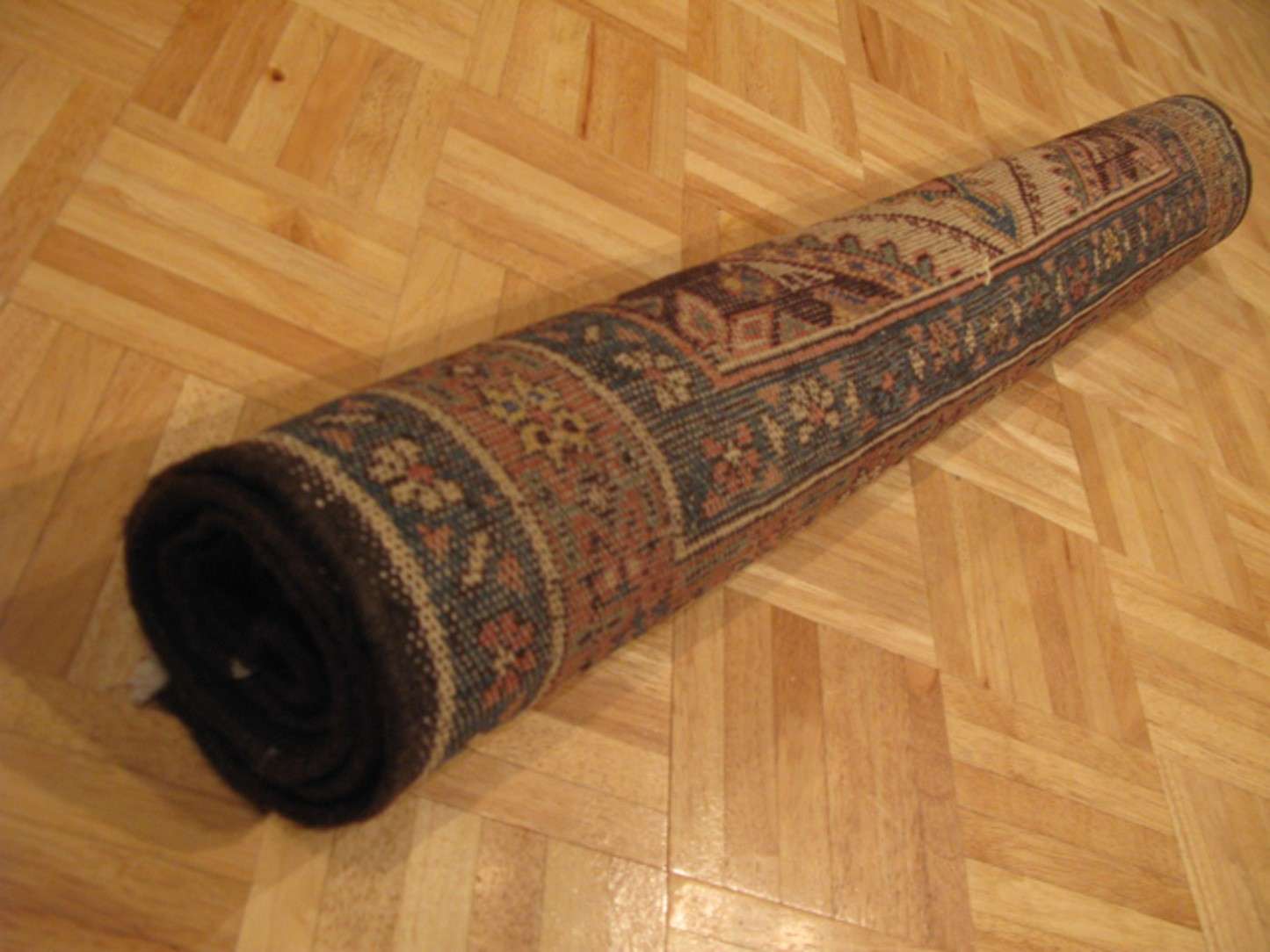 3' 6" x 4' 1" Persian Lori Rug - Image 12
