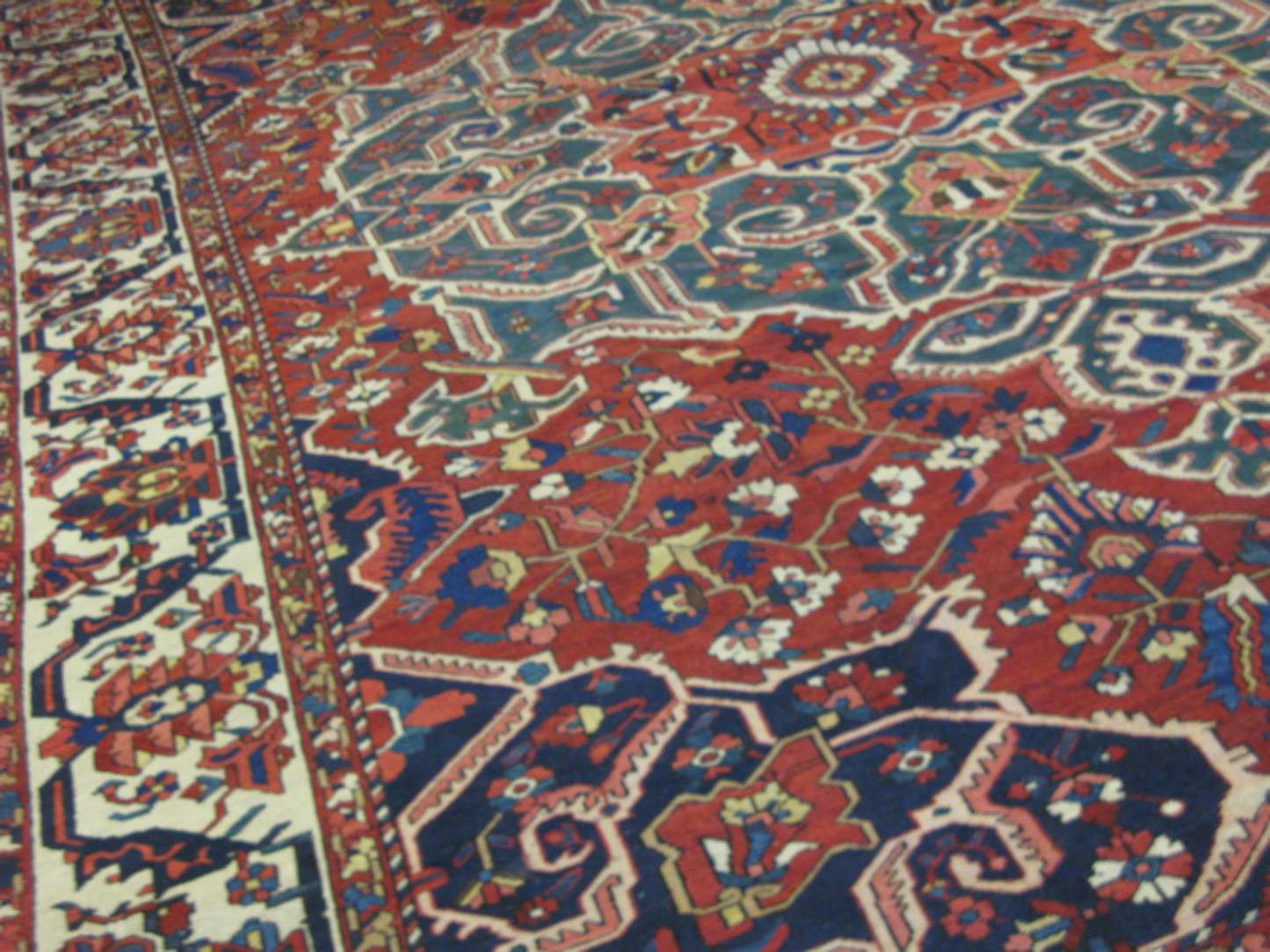 10' 7" x 15' 0" Persian Bakhtiari Rug - Image 4