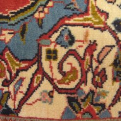 Alternative view of 2' 6" x 3' 6" Persian Qoum Rug