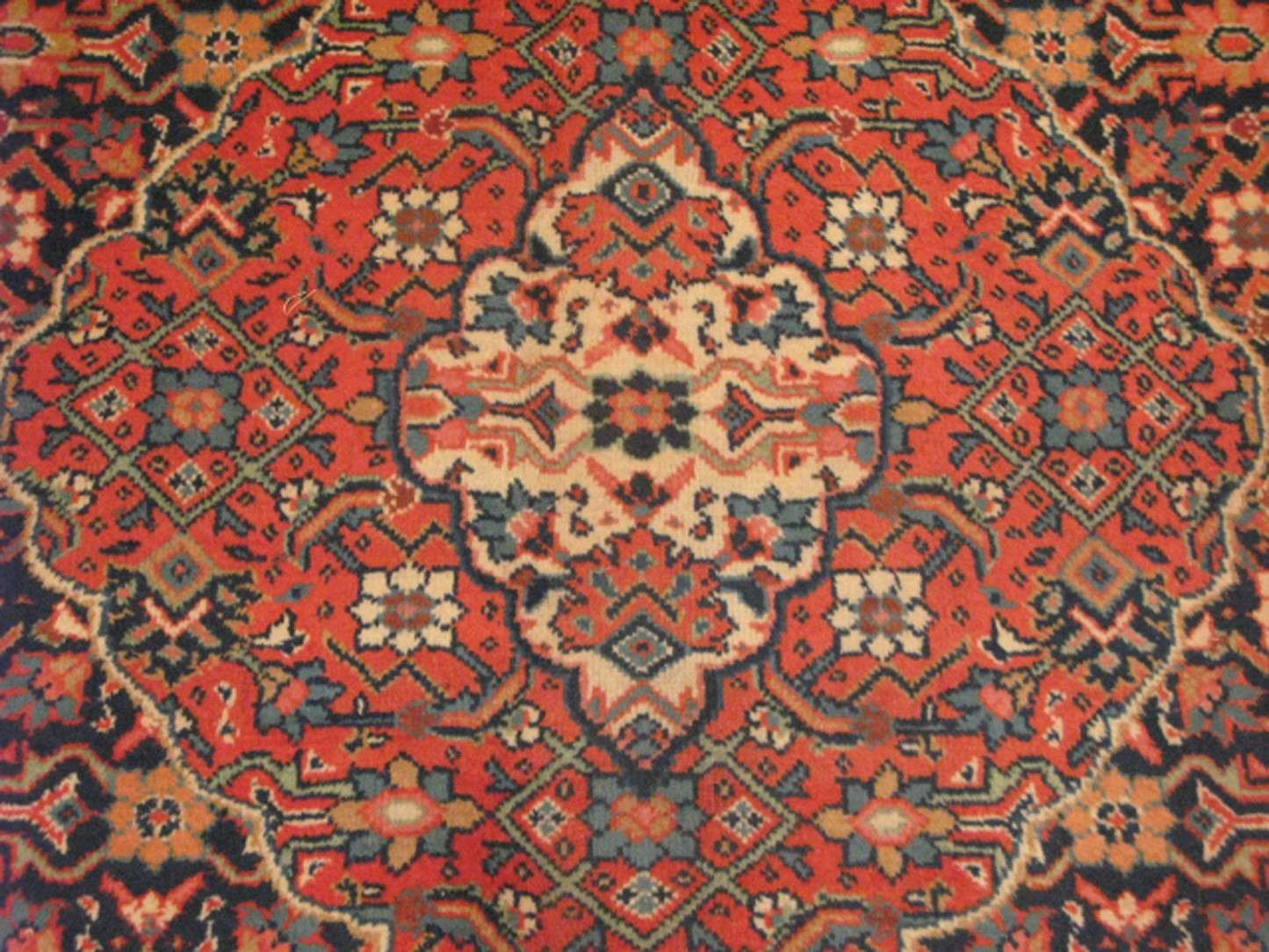 7' 3" x 10' 0" Persian Sarouk Rug - Image 4