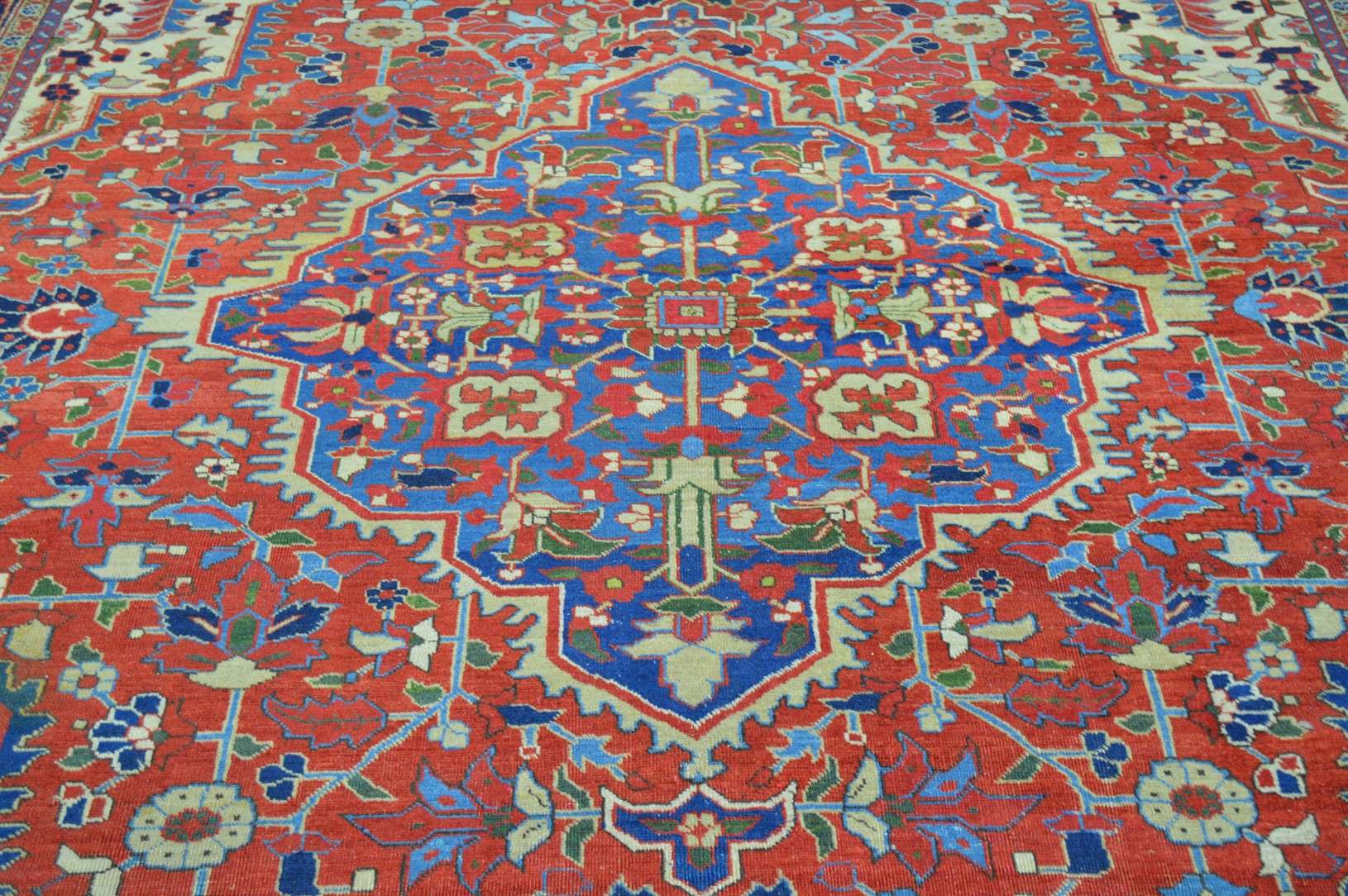 9' 1" x 11' 9" Persian Heriz Rug - Image 3