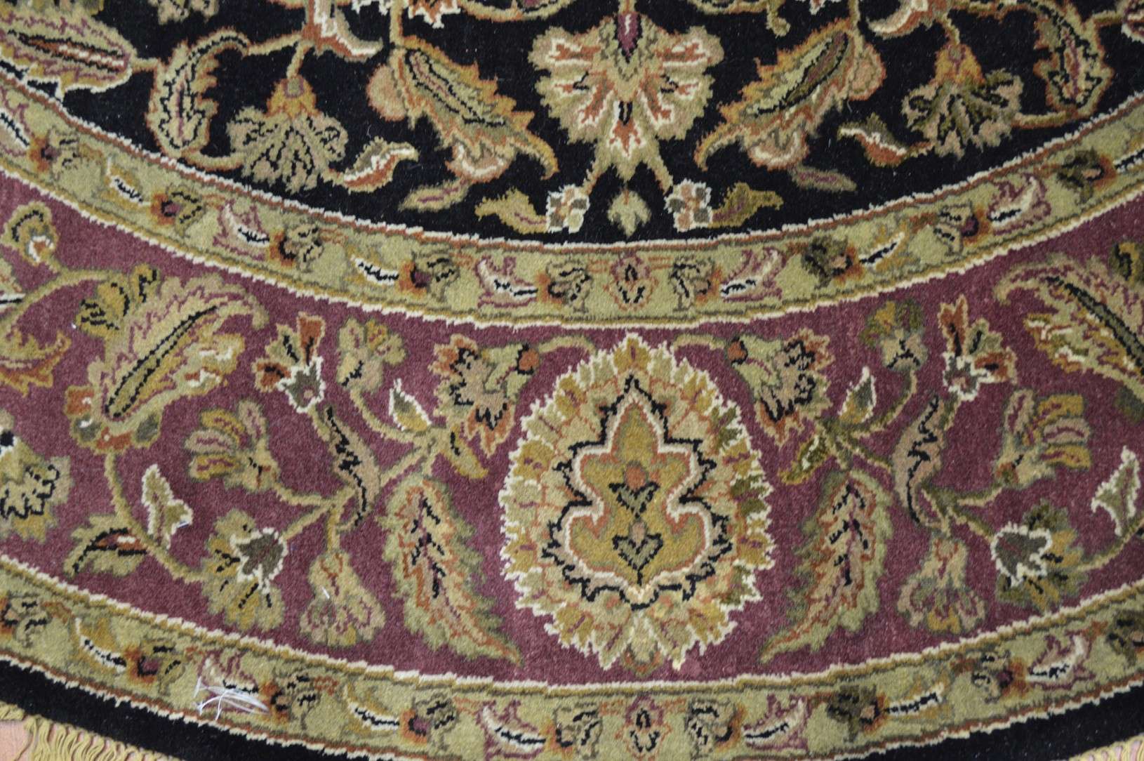 8' 4" x 8' 4" India Agra Round Rug - Image 10