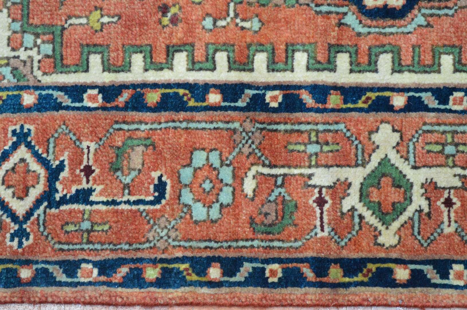 3' 8" x 6' 0" India Serapi Rug - Image 10