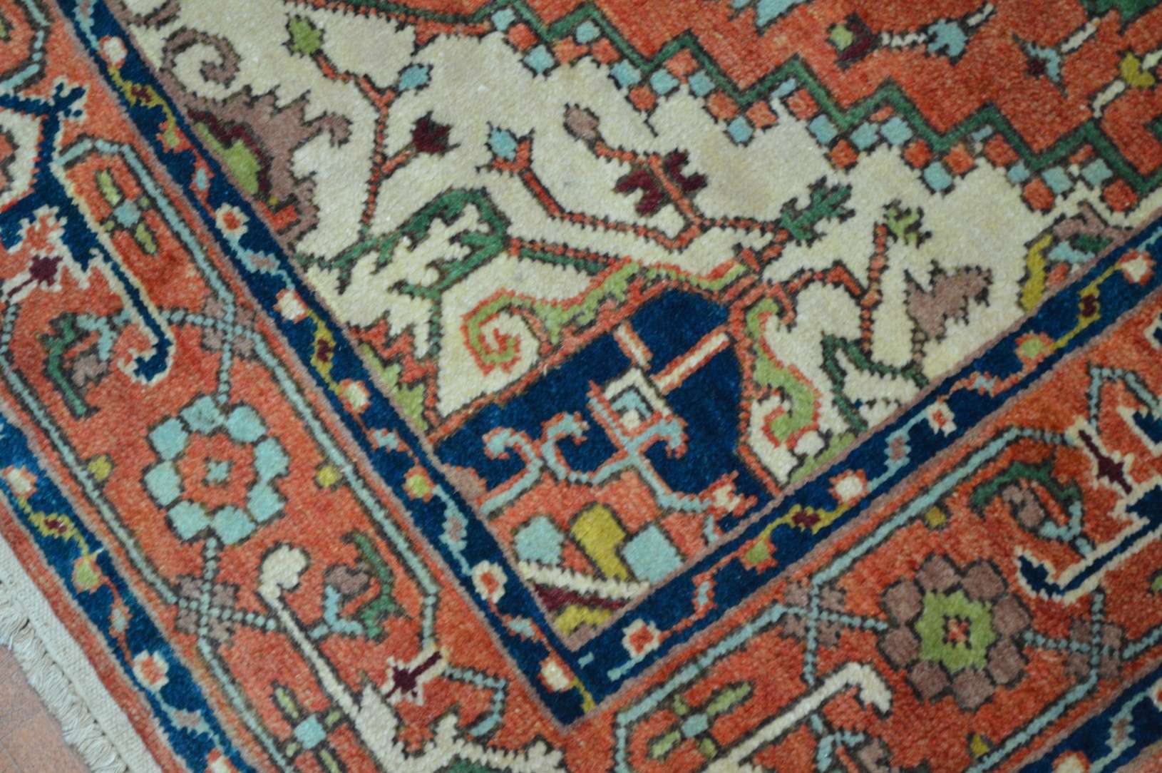 3' 8" x 6' 0" India Serapi Rug - Image 7