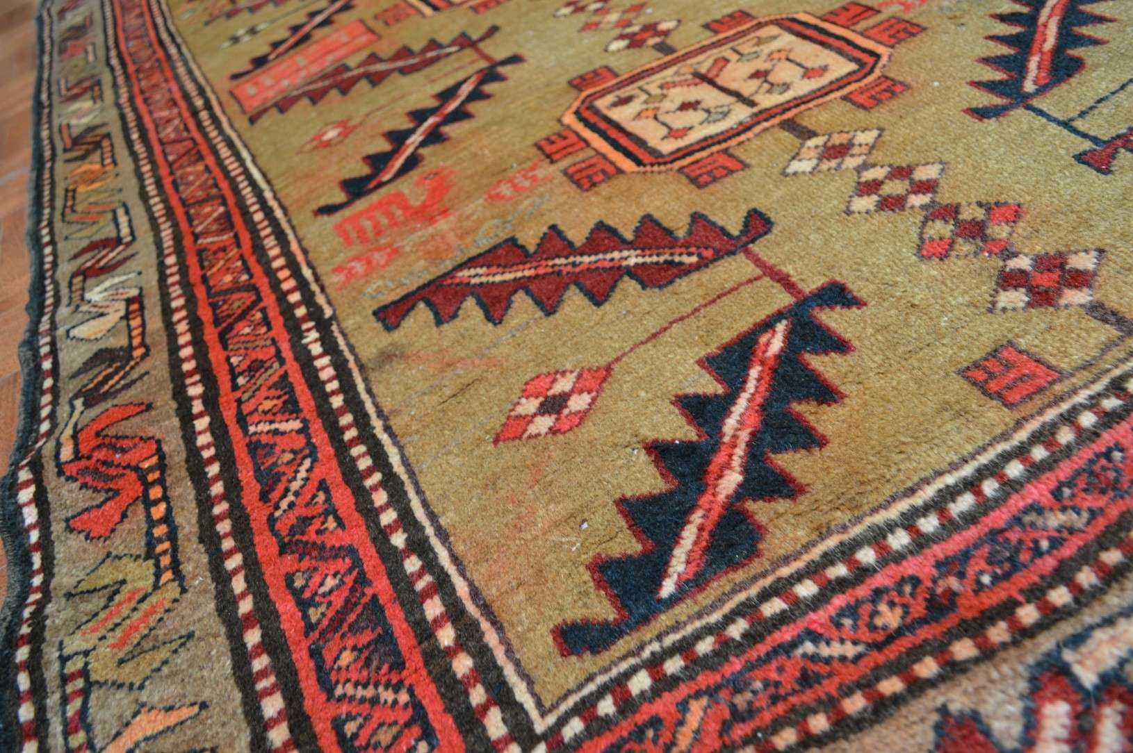 3' 6" x 6' 8" Persian Sarab Rug - Image 5