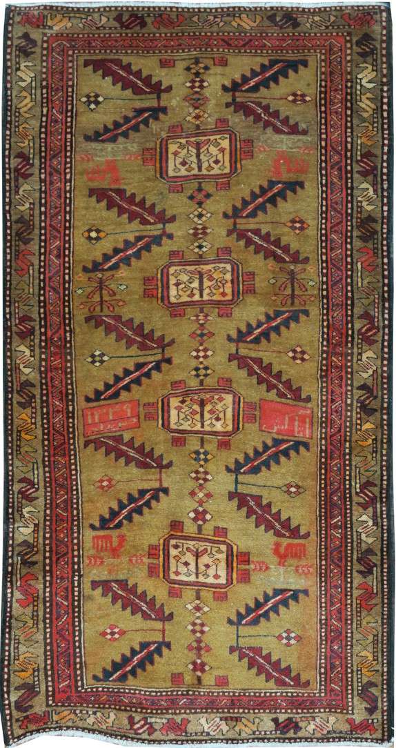 3' 6" x 6' 8" Persian Sarab Rug