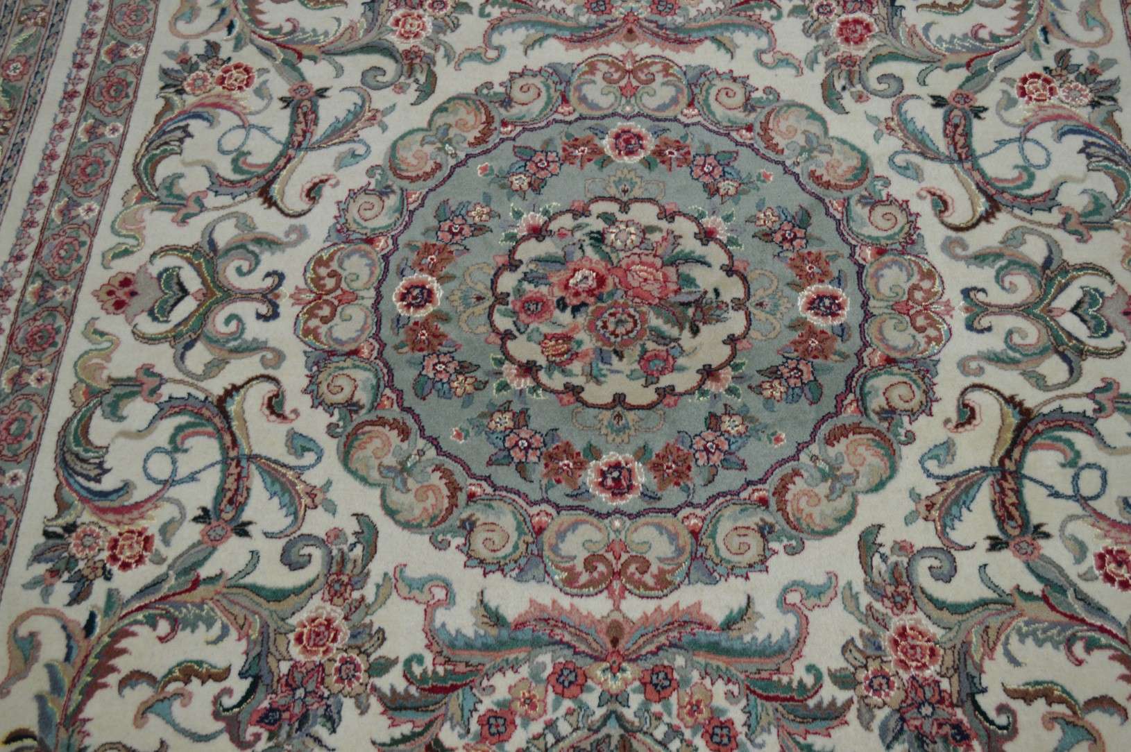 8' 1" x 10' 9" India Tebriz Rug - Image 3