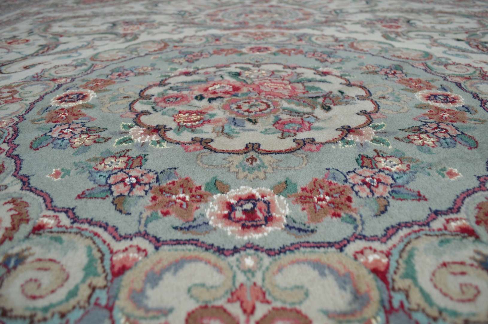 8' 1" x 10' 9" India Tebriz Rug - Image 6
