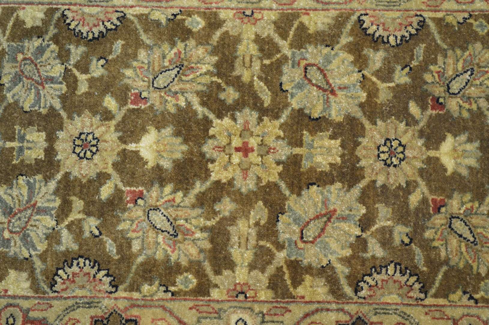 2' 0" x 3' 0" India Peshawar Rug - Image 4