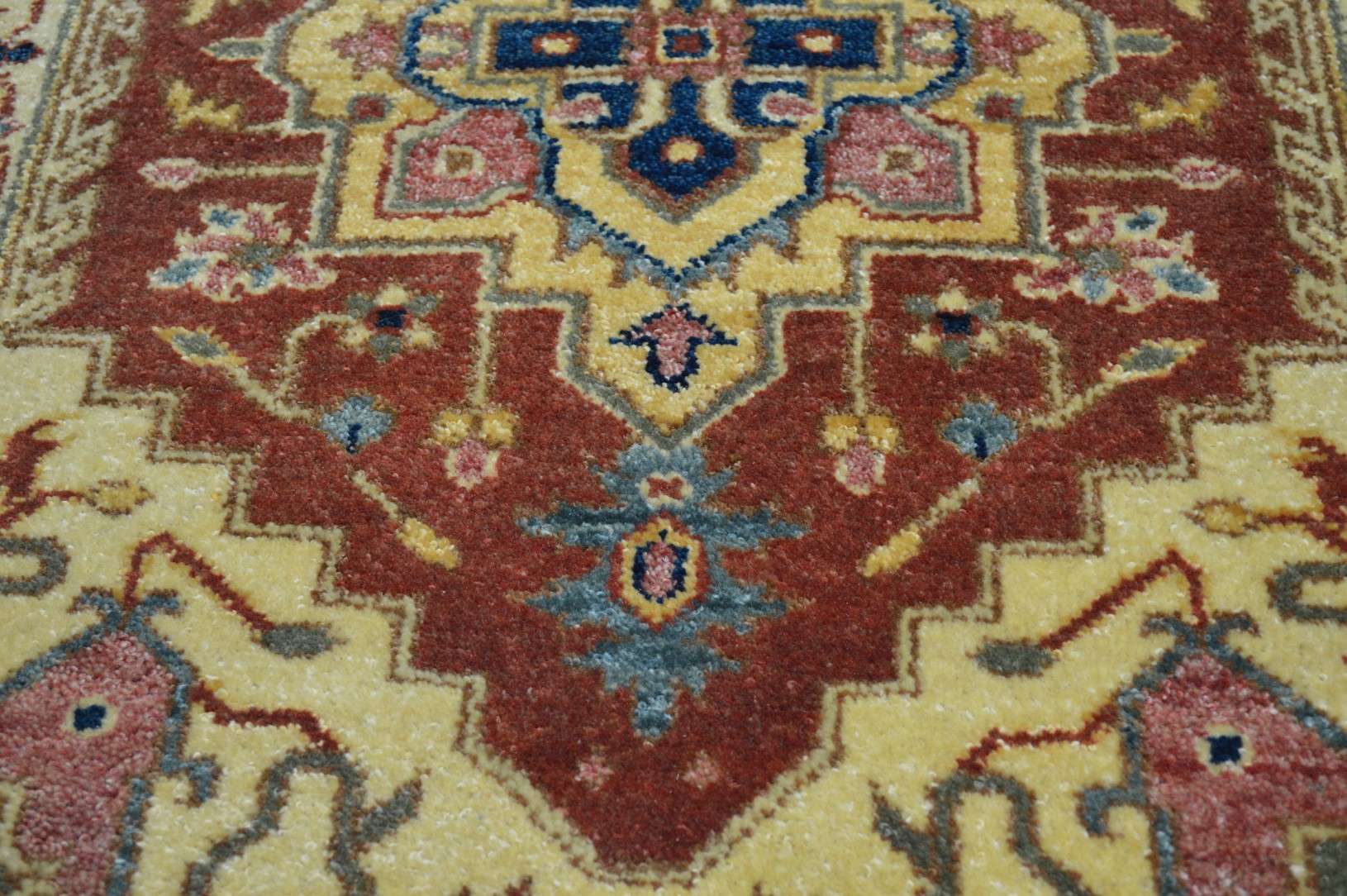 2' 0" x 3' 0" India Serapi Rug - Image 11