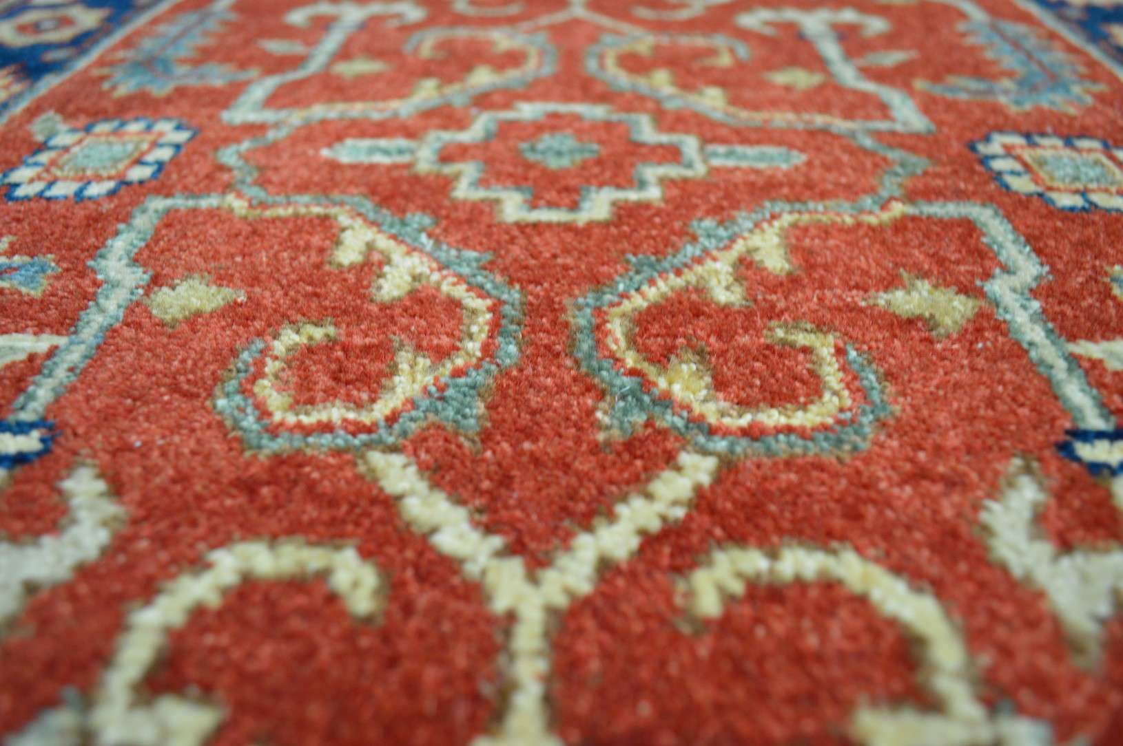 2' 0" x 3' 0" India Serapi Rug - Image 4