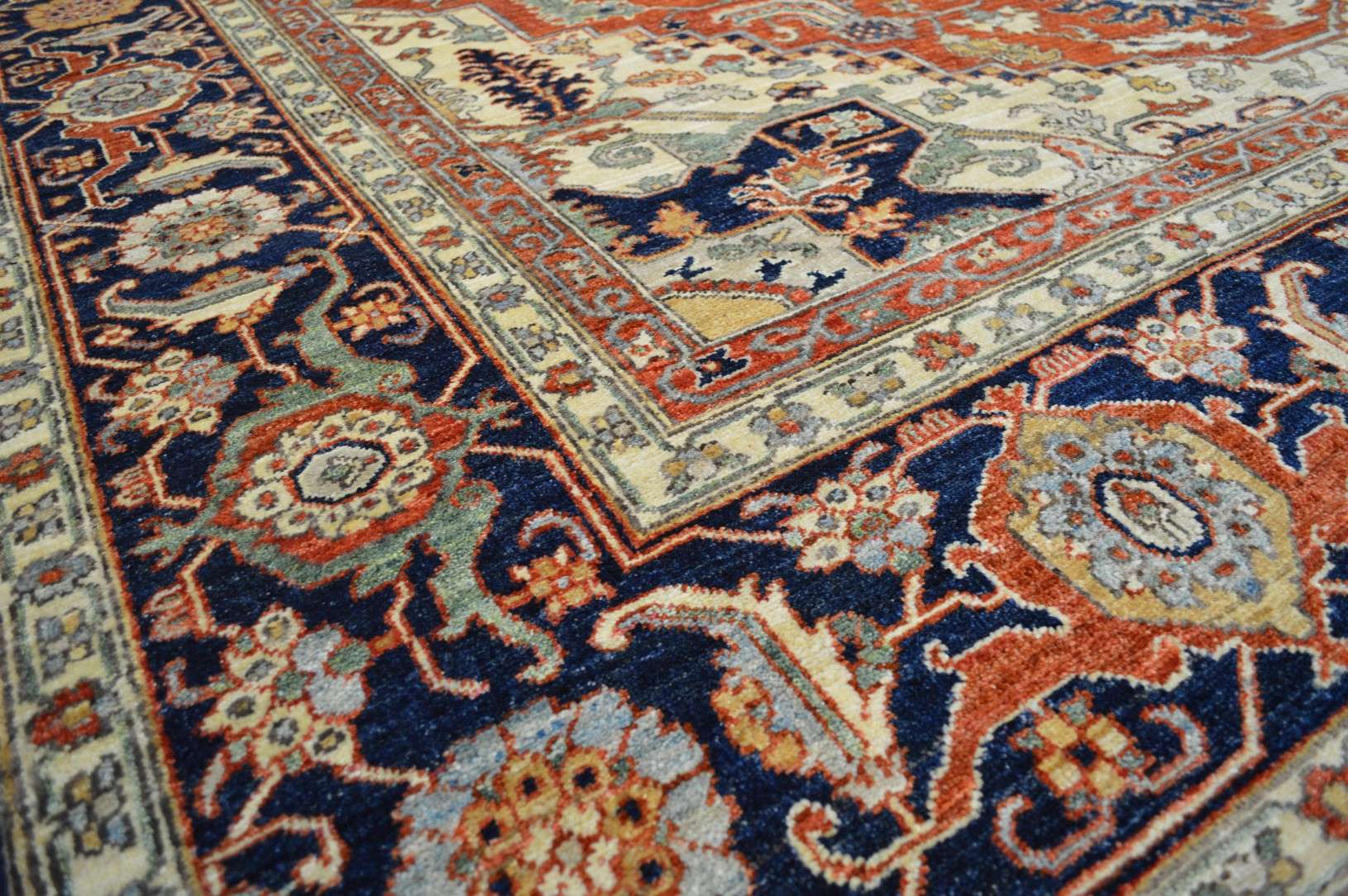 8' 3" x 9' 8" Pakistan Serapi Rug - Image 8