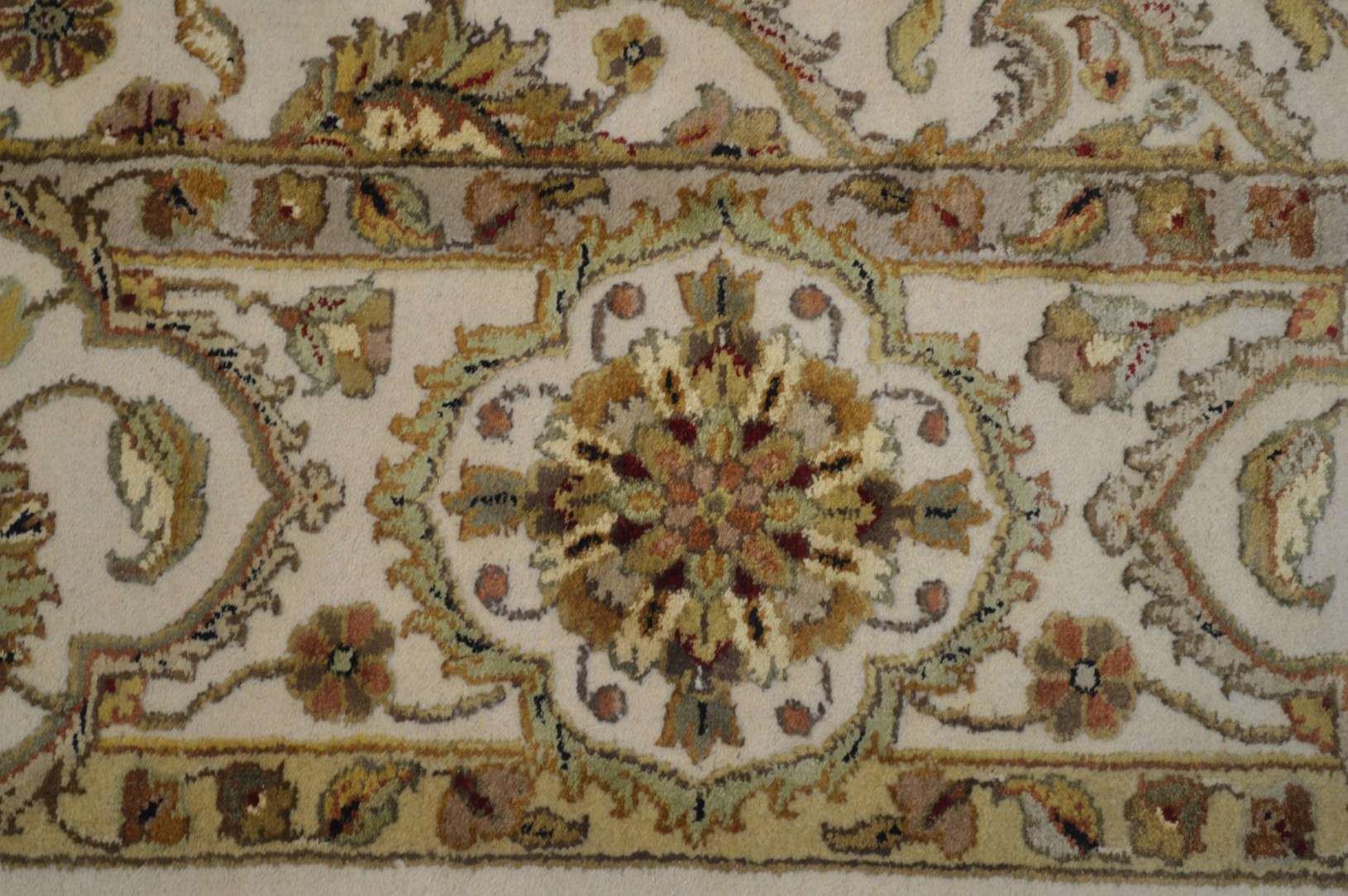 5' 5" x 8' 0" India Jaipour Rug - Image 6