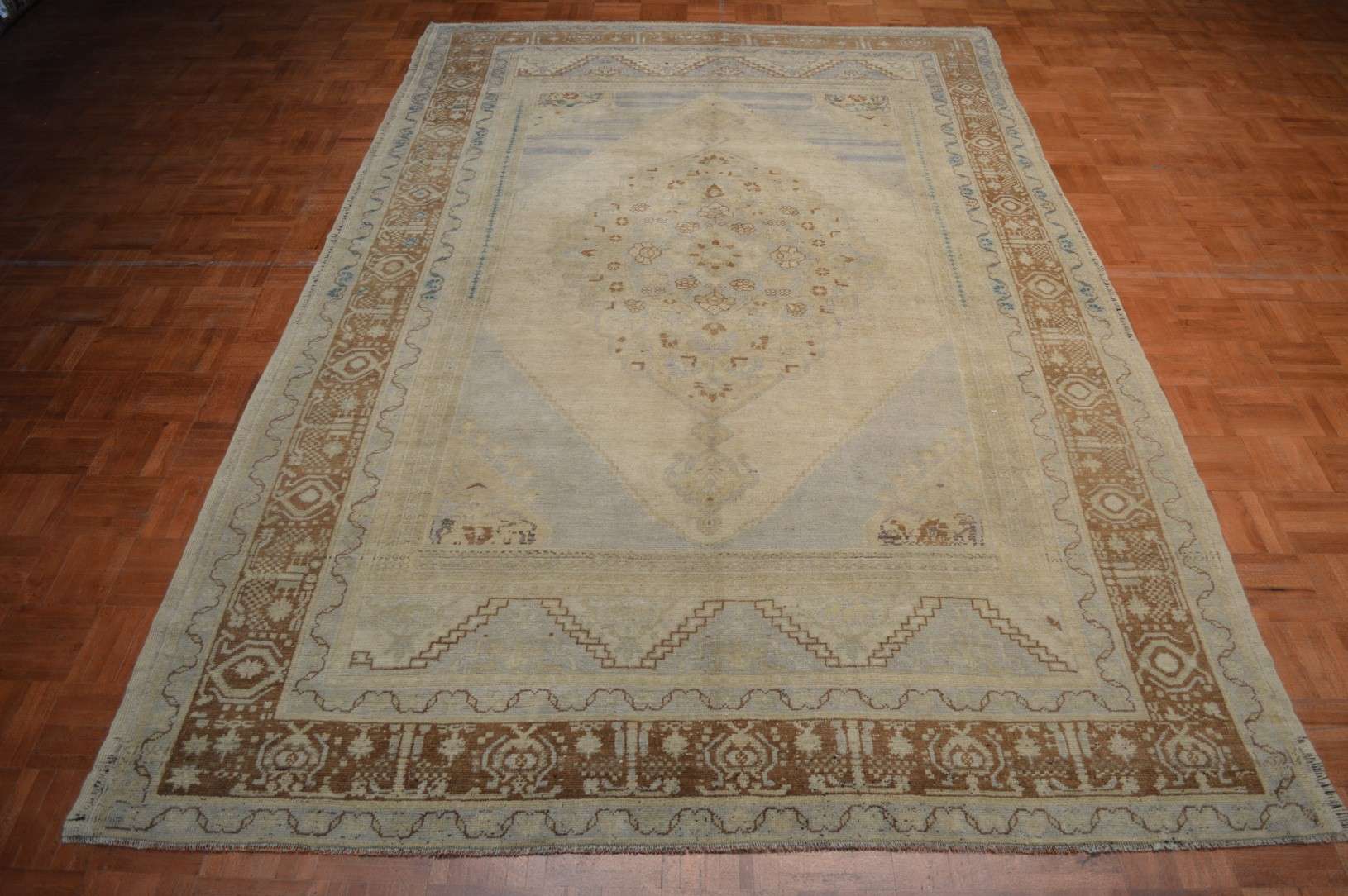 5' 8" x 9' 3" Turkish Oushak Rug - Image 11