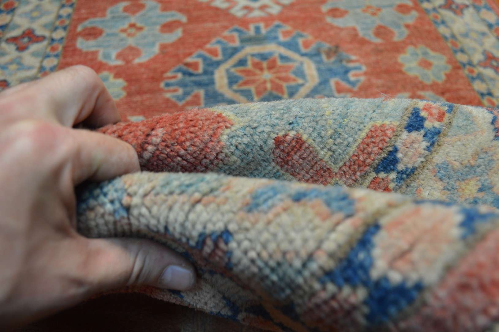 2' 7" x 4' 1" Pakistan Kazak Rug - Image 10