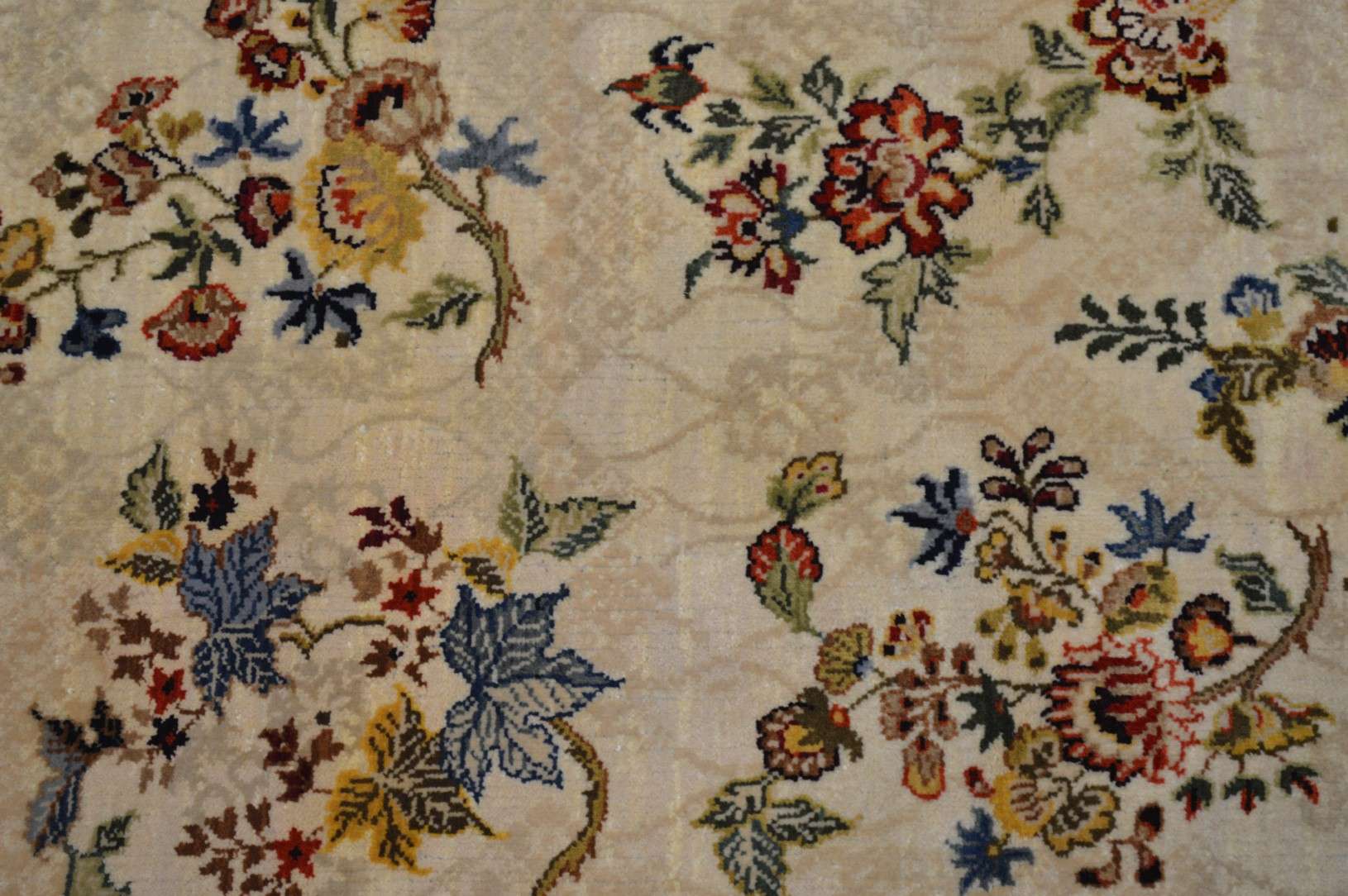 3' 9" x 4' 3" India Agra Rug - Image 7