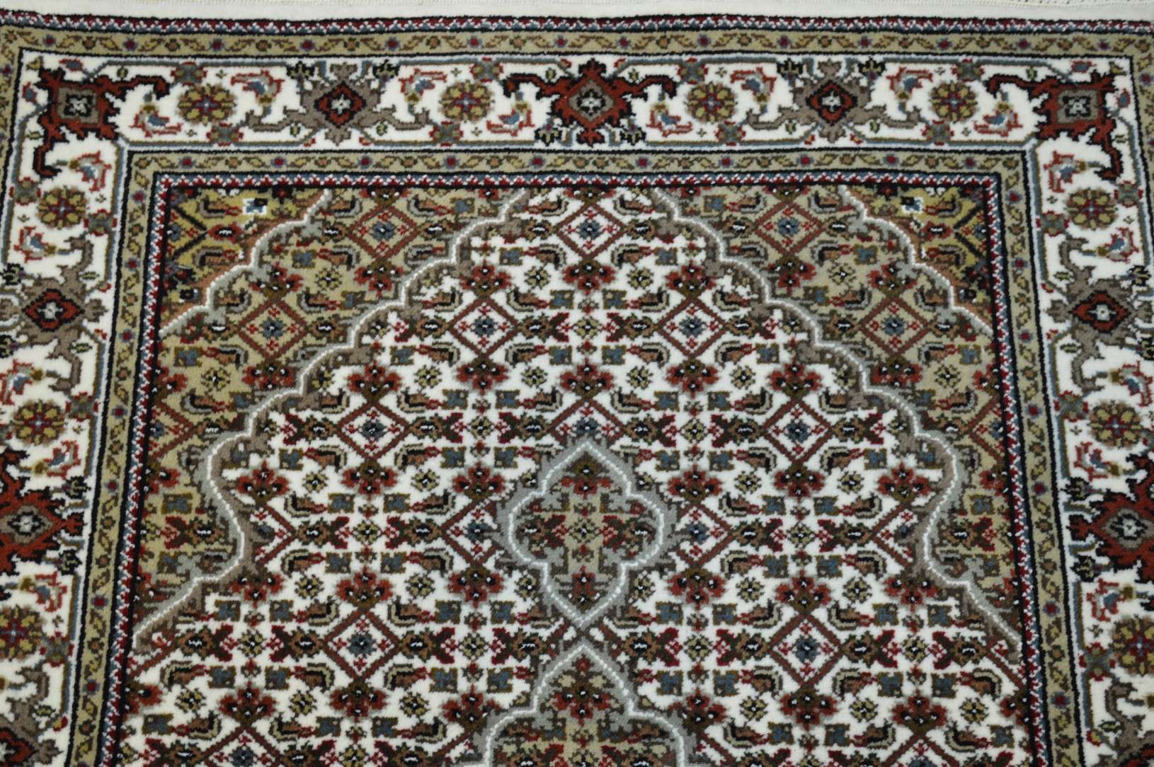 3' 1" x 5' 2" India Bijar Rug - Image 6