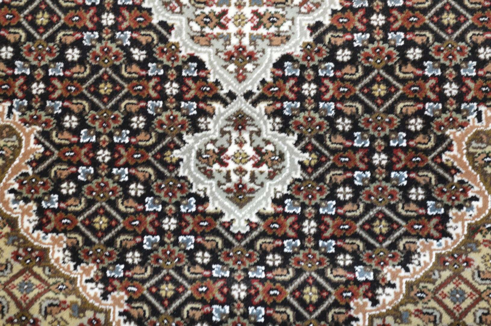 3' 1" x 5' 1" India Bijar Rug - Image 4