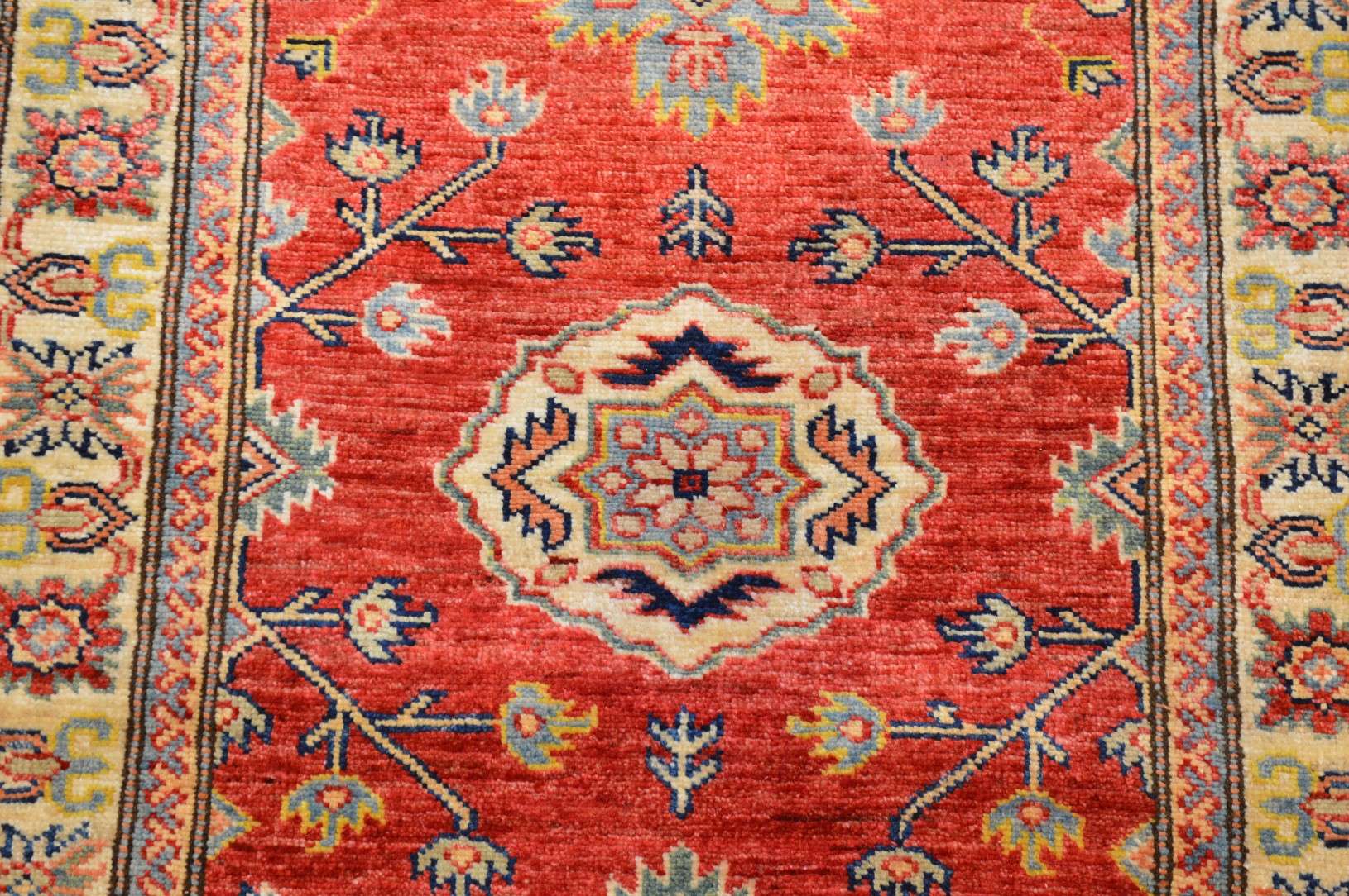 2' 7" x 10' 0" Pakistan Kazak Runner - Image 9