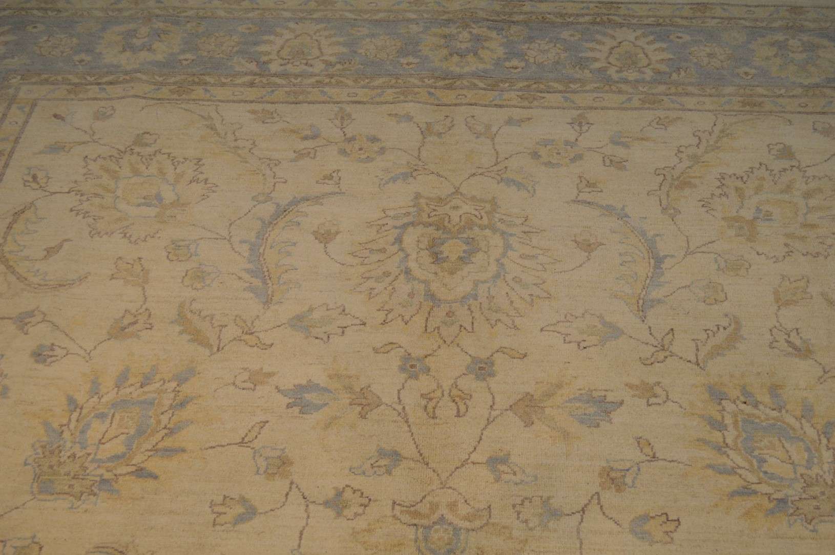 8' 9" x 11' 10" Pakistan Peshawar Rug - Image 3