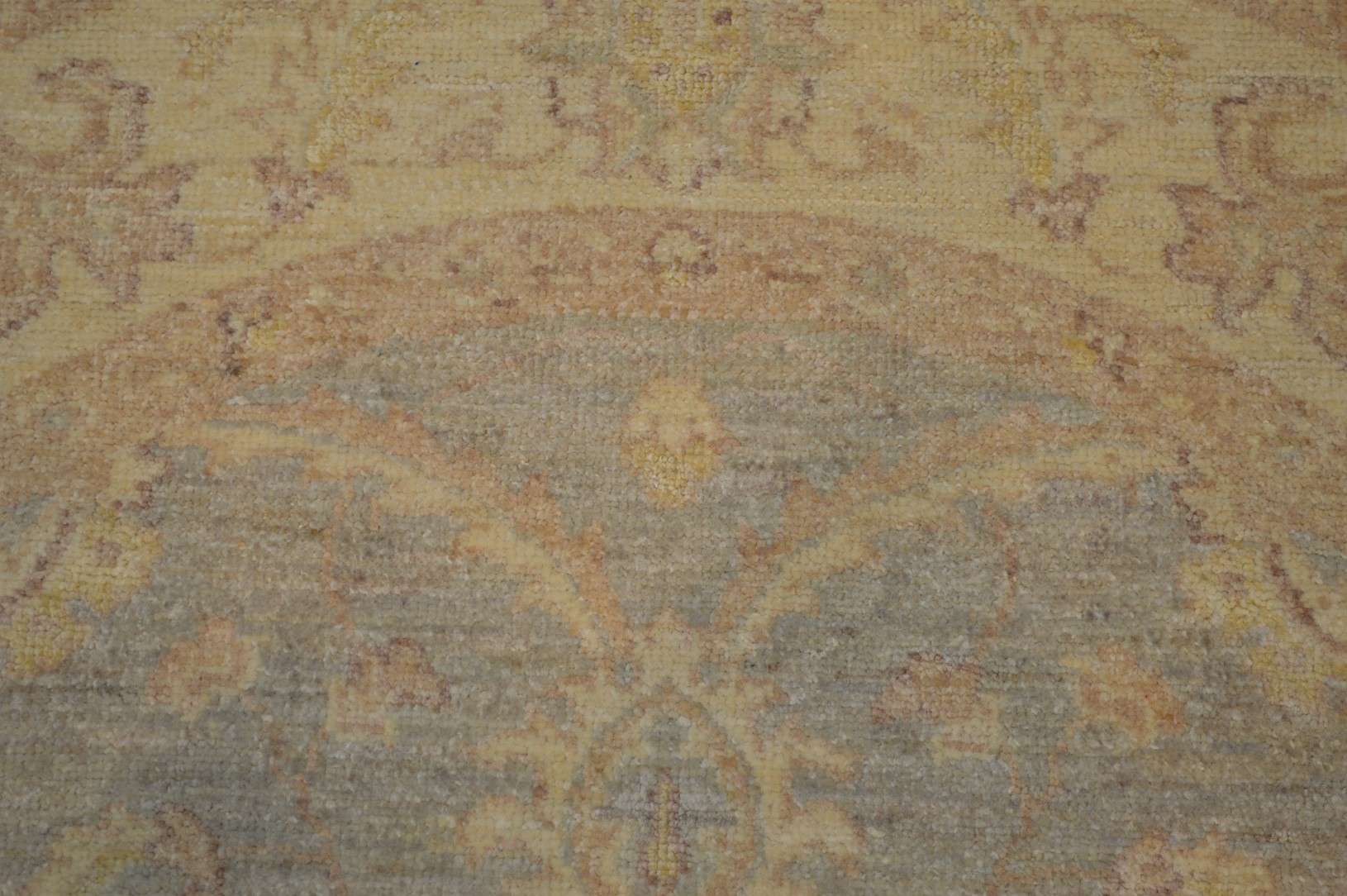 4' 0" x 4' 0" Pakistan Peshawar Round Rug - Image 6